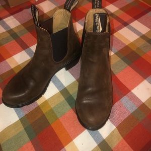 Brand New Blundstone Boots - Antique Brown - Style #1673